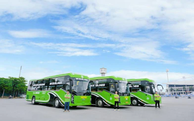 Sleeper buses for Sapa–Hanoi–Noi Bai Airport transfer with staff in Hanoi.