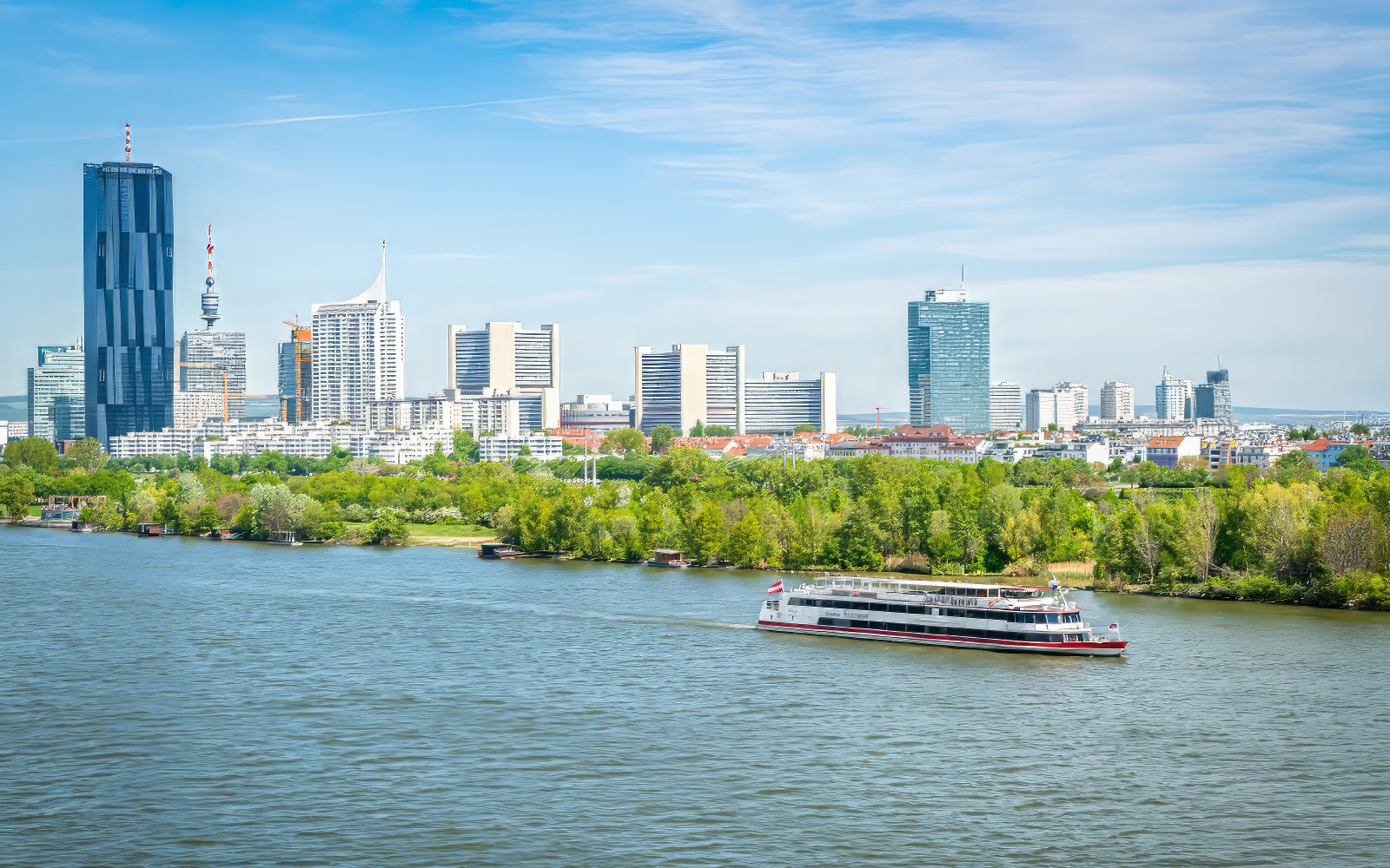 Budapest sightseeing cruises