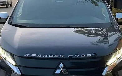 Front view of a Mitsubishi Xpander Cross used for Hurghada airport to hotel transfer service.