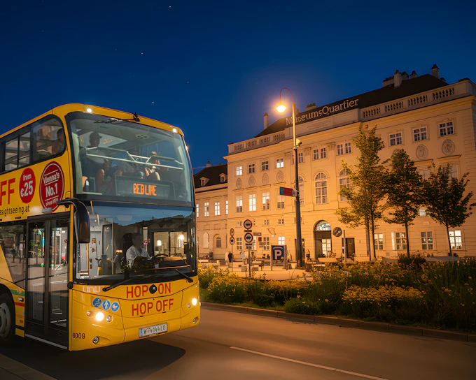 Vienna Sightseeing: 1-Hour Vienna Evening Bus Tour with Audio Guide