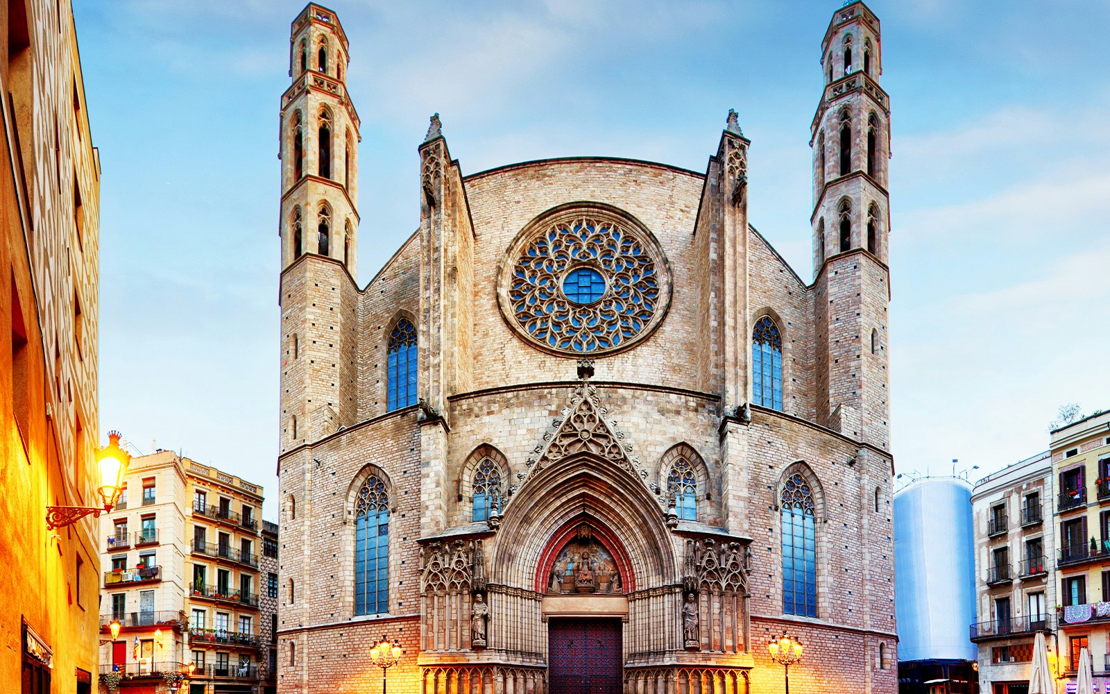 Santa Maria del Mar church facade in Barcelona, featuring Gothic architecture.