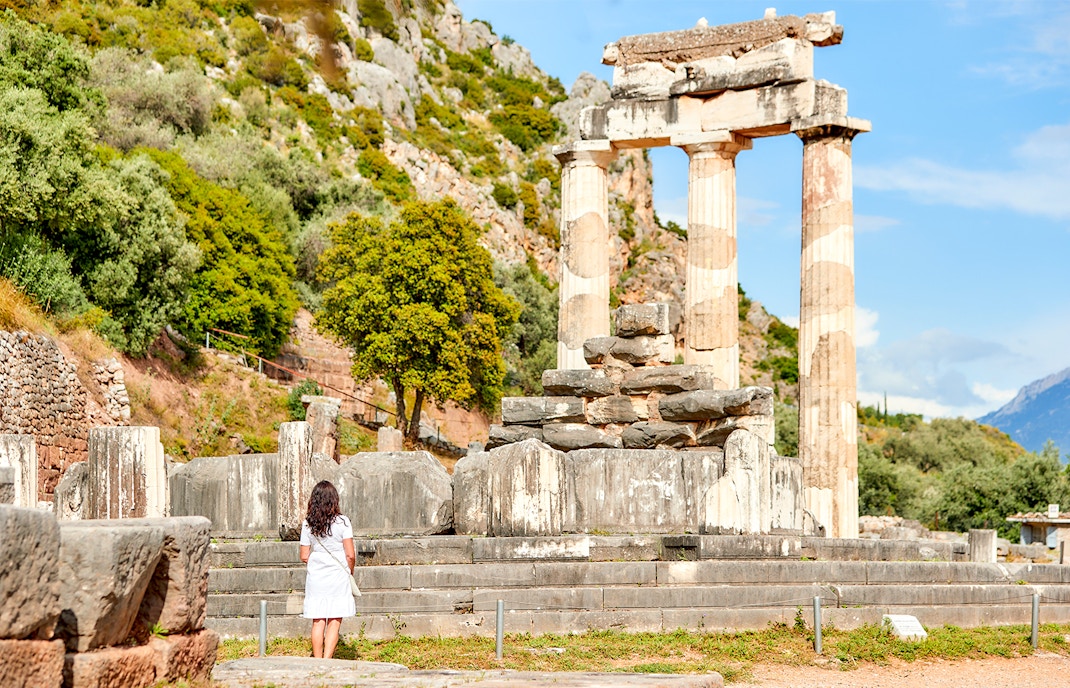 templo de athena pronaia delphi