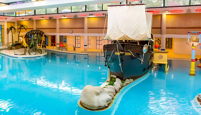 water parks in london - Coral Reef Bracknell's Waterworld