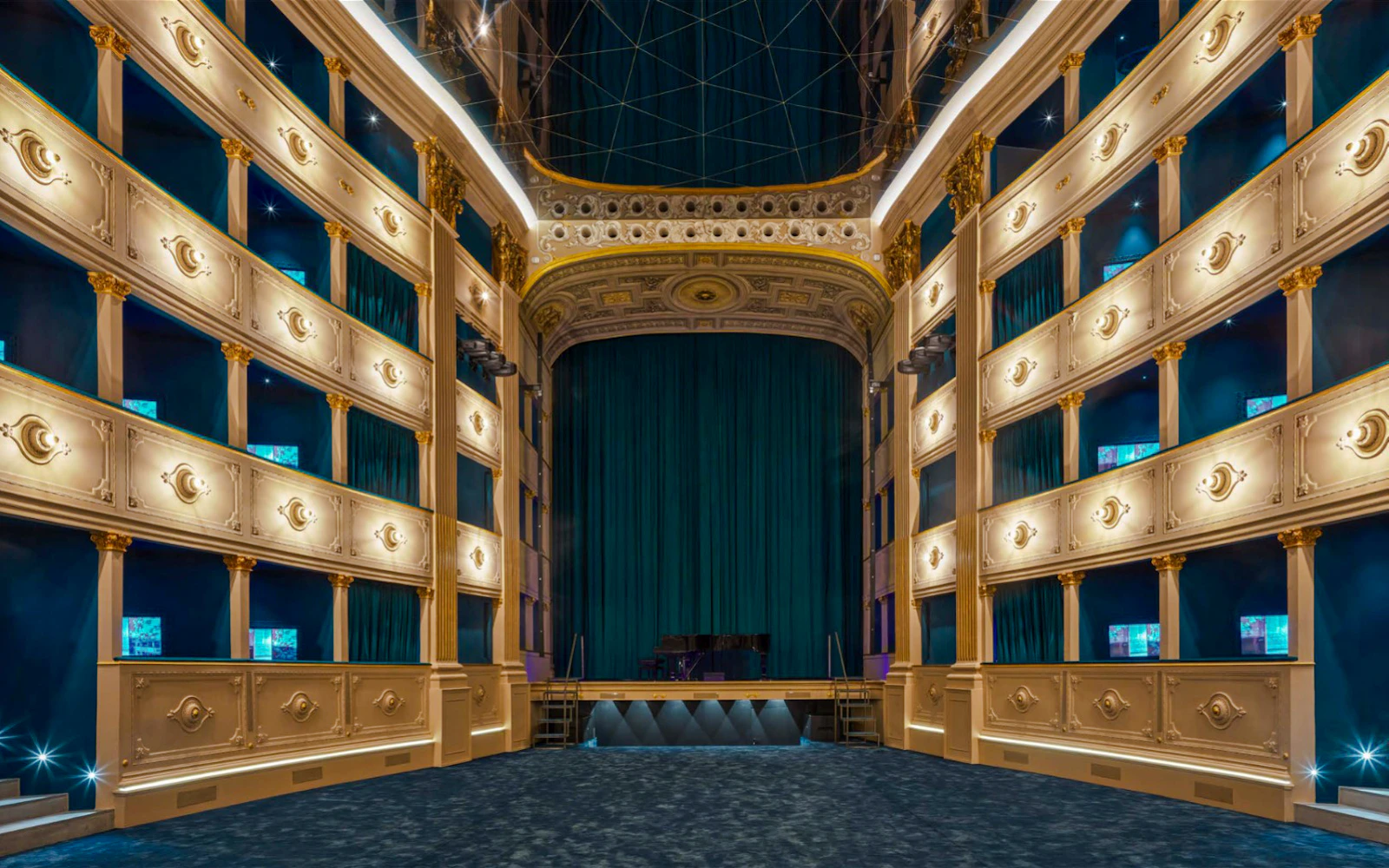 Voci D’Italia Opera Tickets at Florence National Theatre Image 2