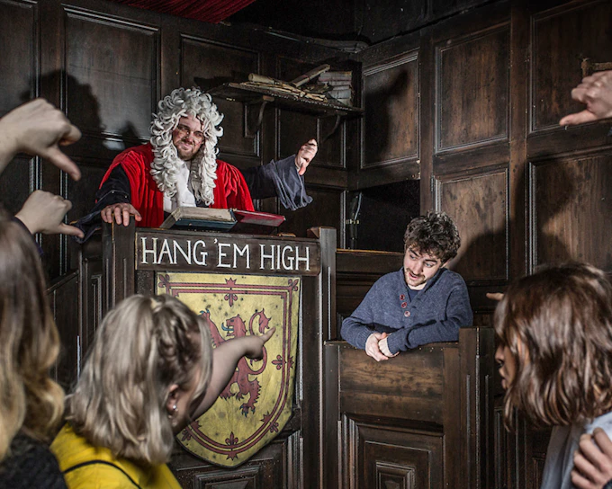 Walking Tour of The Edinburgh Dungeon
