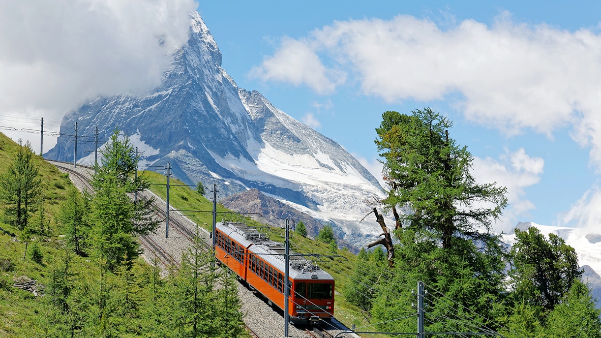 https://cdn-imgix.headout.com/media/images/b5a89af2b1a9e2191cda9bd218dcbaf7-Gornergrat-Railway-Ride.jpg