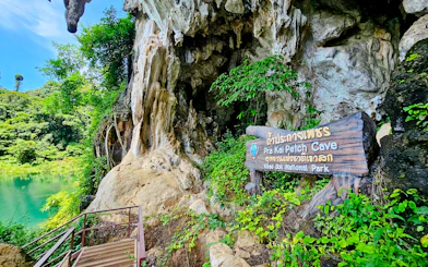 From Phuket/Krabi/Khao Lak: Private Khao Sok Day Trip with Cheow Lan Lake Longtail Boat Tour