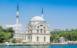 Dolmabahçe Mosque