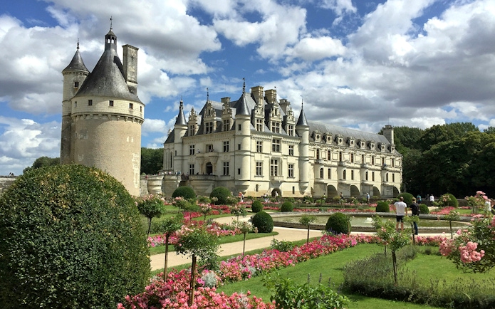Château de Chenonceau with gardens in Loire Valley, France.