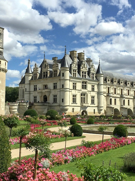 Château de Chenonceau with gardens in Loire Valley, France.