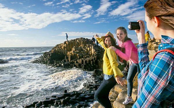 From Dublin: Giant's Causeway, Dark of Hedges & Belfast Full-Day Tour