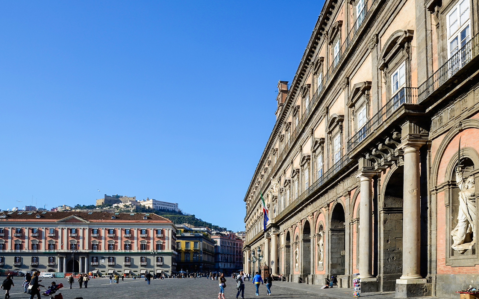 Royal Palace of Naples Location