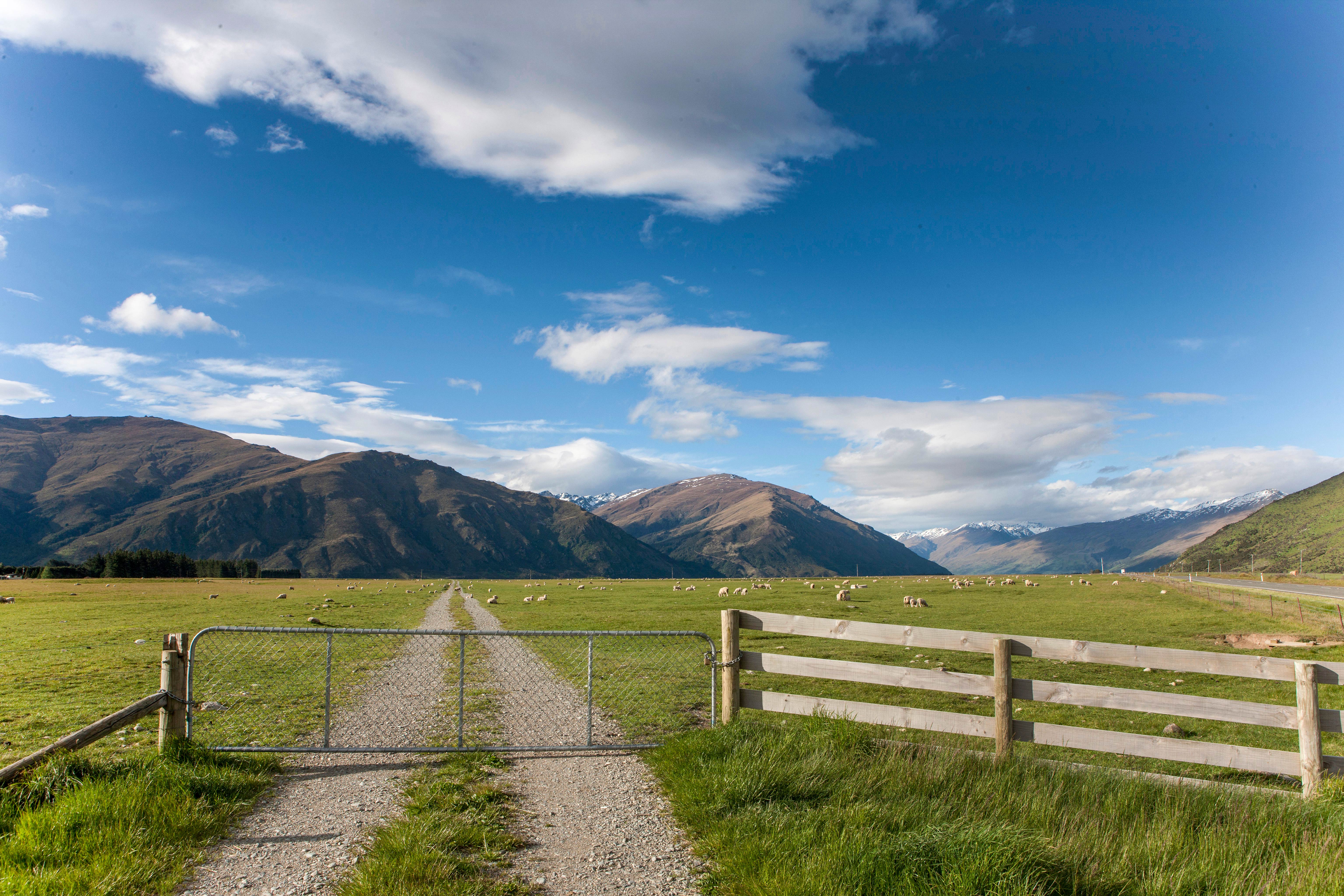 Highlands near Garston. Valley