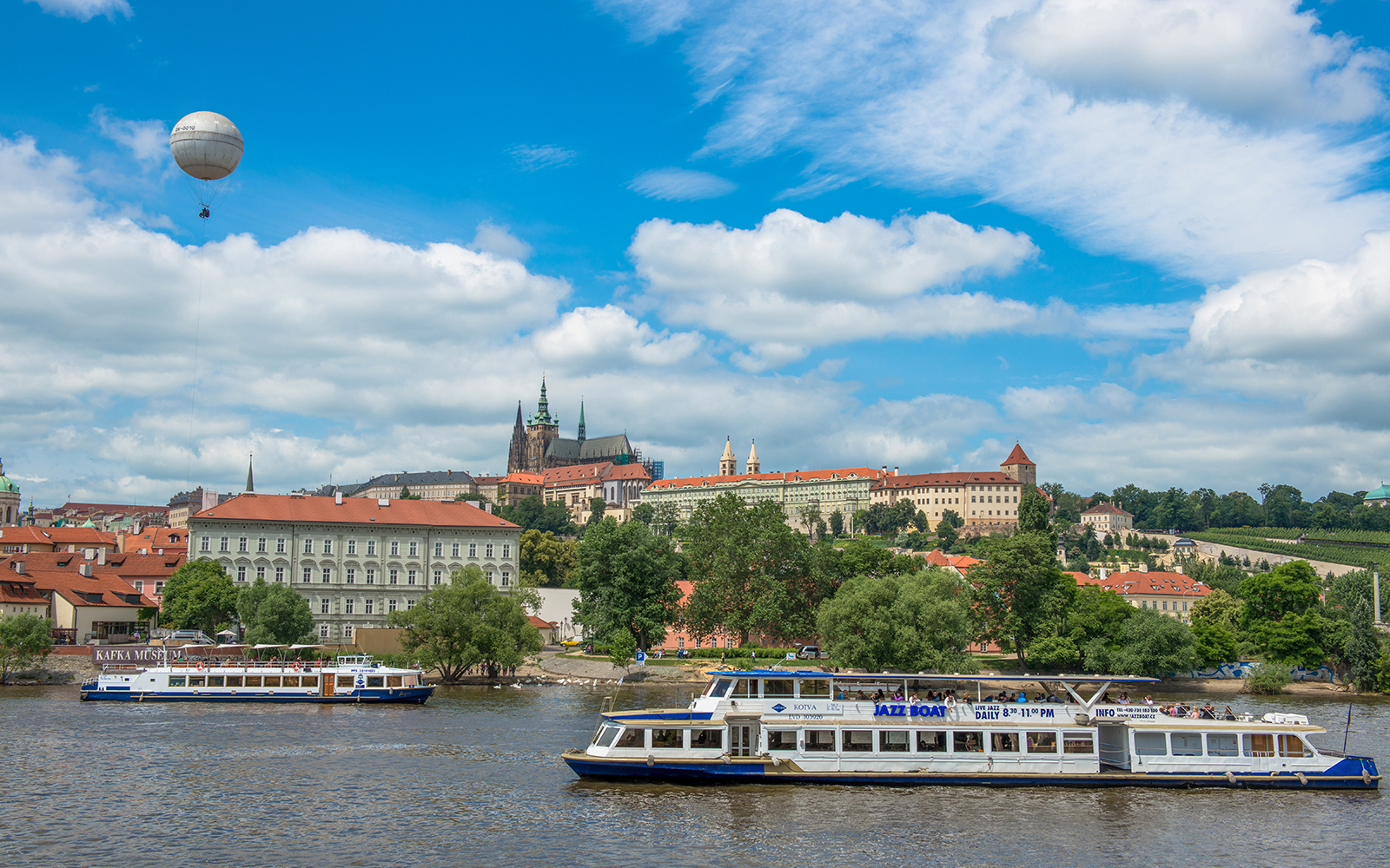 Sightseeing cruise combos