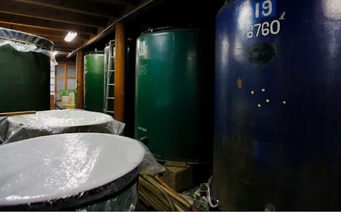 geführte tour durch die sake-brauerei niigata takarayama mit sake-verkostung-1