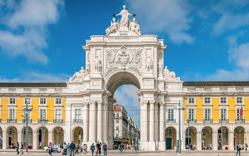 Combo: Lisbon Card + Pena Palace & Park Tickets — gallery 1