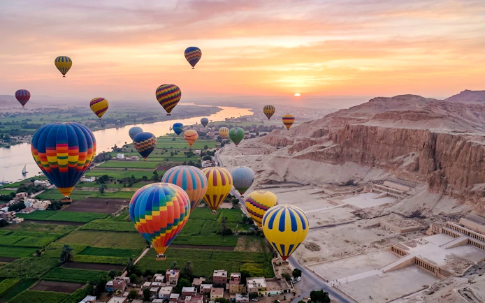 Luxor Sunrise Hot Air Balloon Flight with Round-Trip Transfers