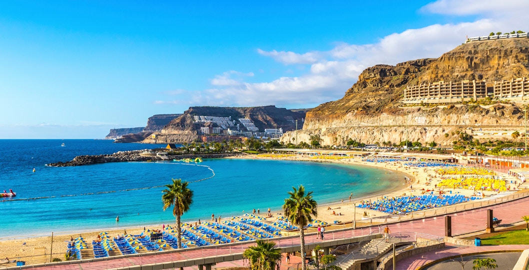 Explore Meloneras Circus Shows