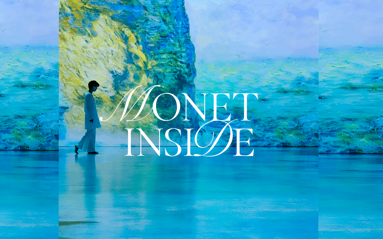 Immersive Monet exhibition with digital art display in Singapore.