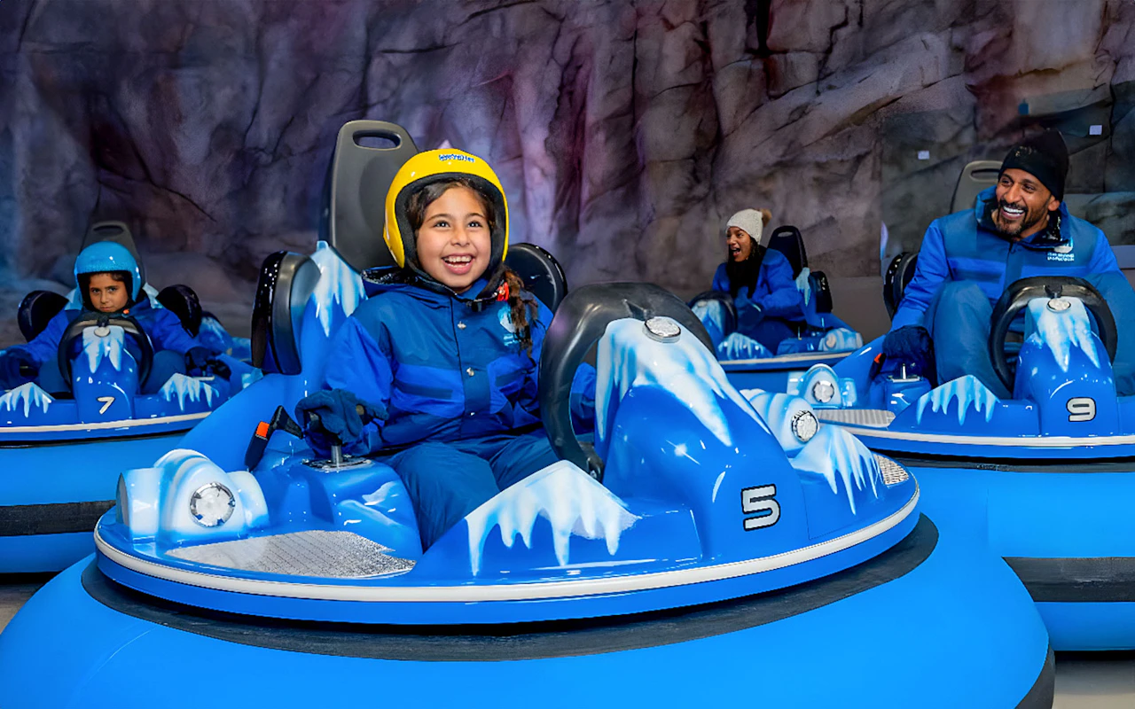 Combo: Snow Park Abu Dhabi + Louvre Abu Dhabi Skip-the-Line Tickets — 2