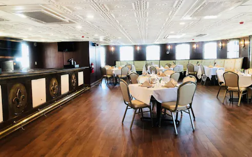 Elegant dining area on the CITY of NEW ORLEANS riverboat, New Orleans.