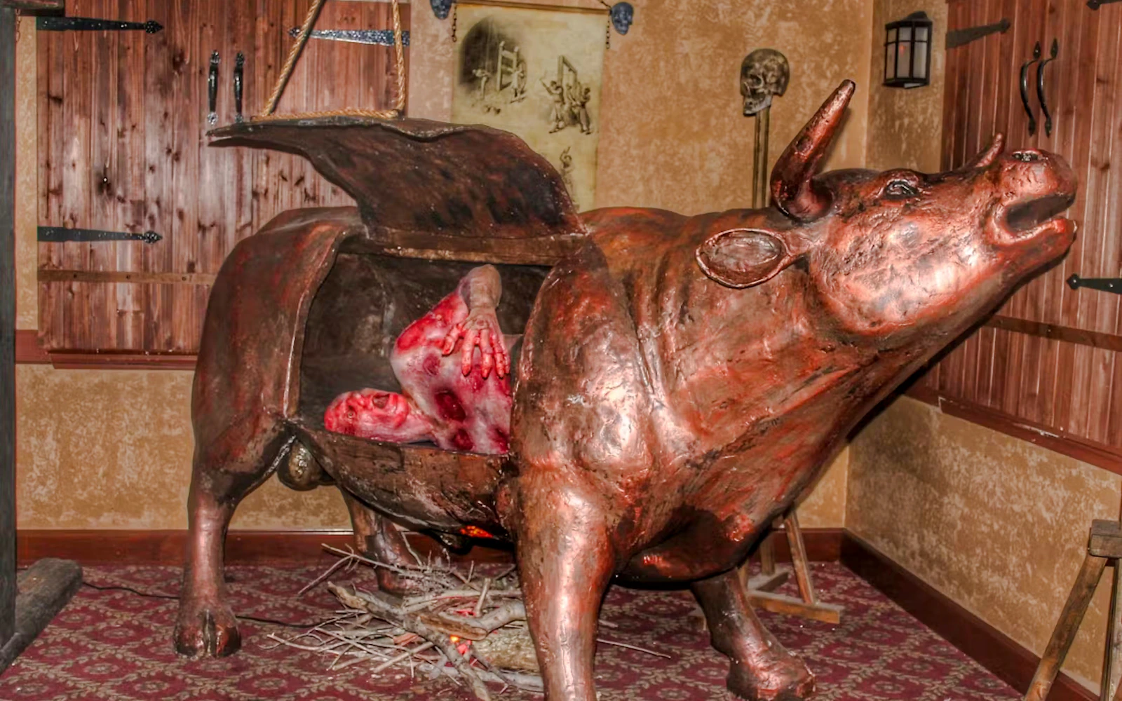 Medieval Torture Museum + Tiny Art Gallery Tickets with Audio Guide and Ghost Hunting App Image 5