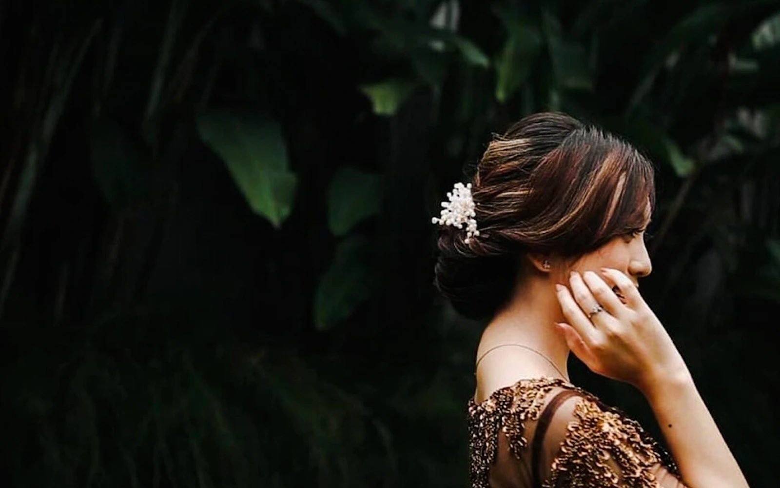 Bandung Private Photoshoot with 10 Edited Photos by Viufinder