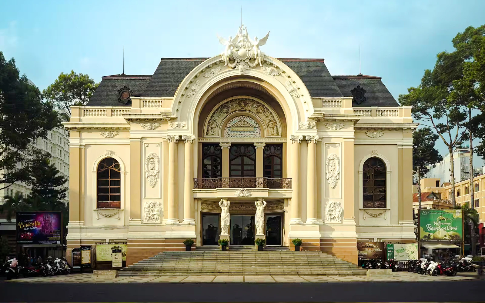 Ho Chi Minh City: Xom Cai Local Life Walking Tour