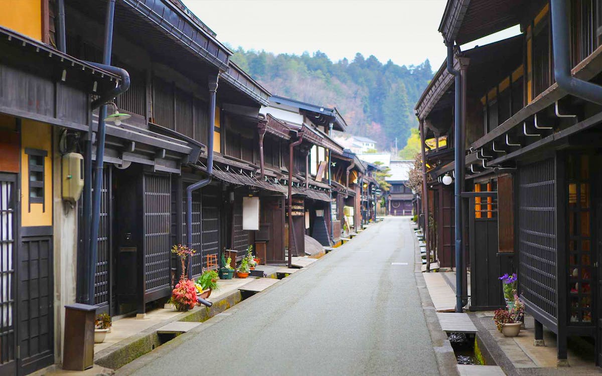 round trip bus tour of shirakawa-go & takayama from nagoya-6 round trip bus tour of shirakawa-go & takayama from nagoya-6