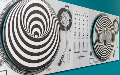 Turntable illusion exhibit at Museum of Illusions, Athens.