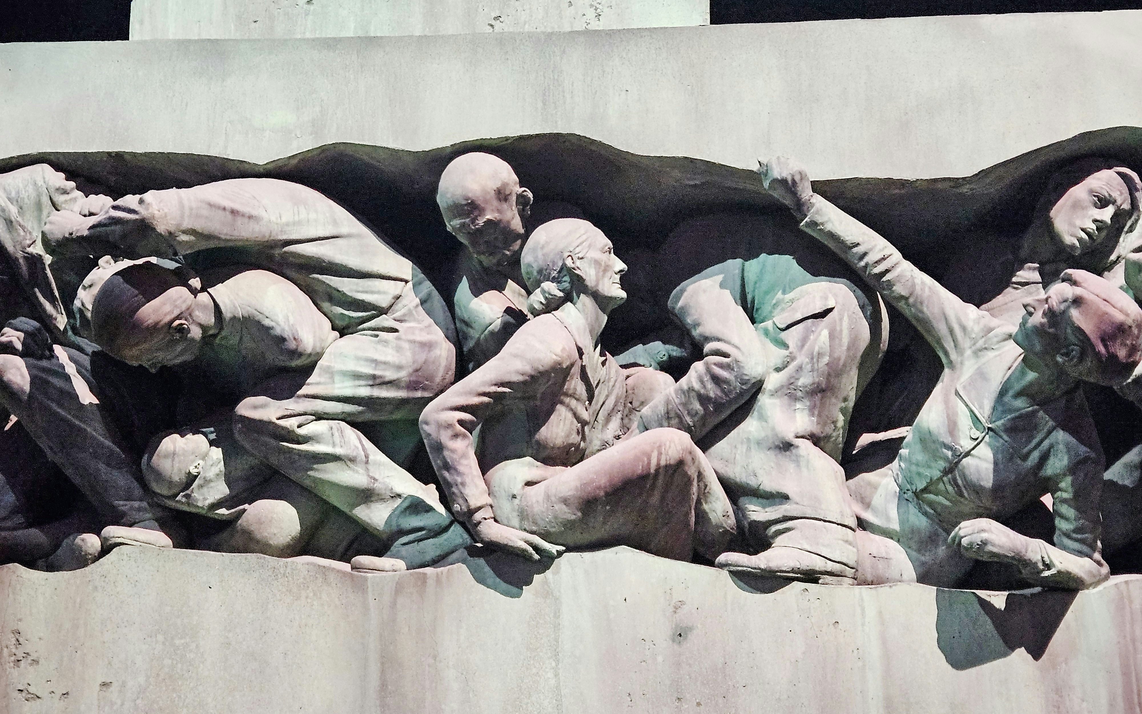 Statues depicting wizards in the Ministry of Magic from Harry Potter.