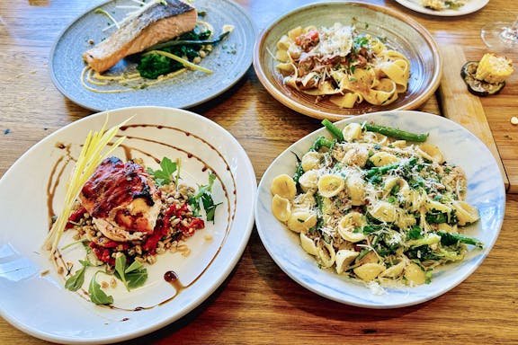 full-day tour of yarra valley with wine tastings & lunch-9