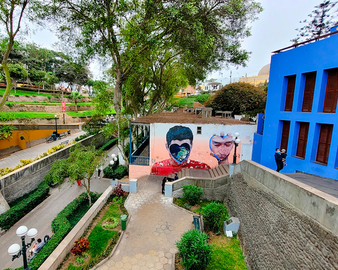 Lima Districts Guided Tour with Local Market: Barranco, Miraflores, Chorrillos & Surquillo