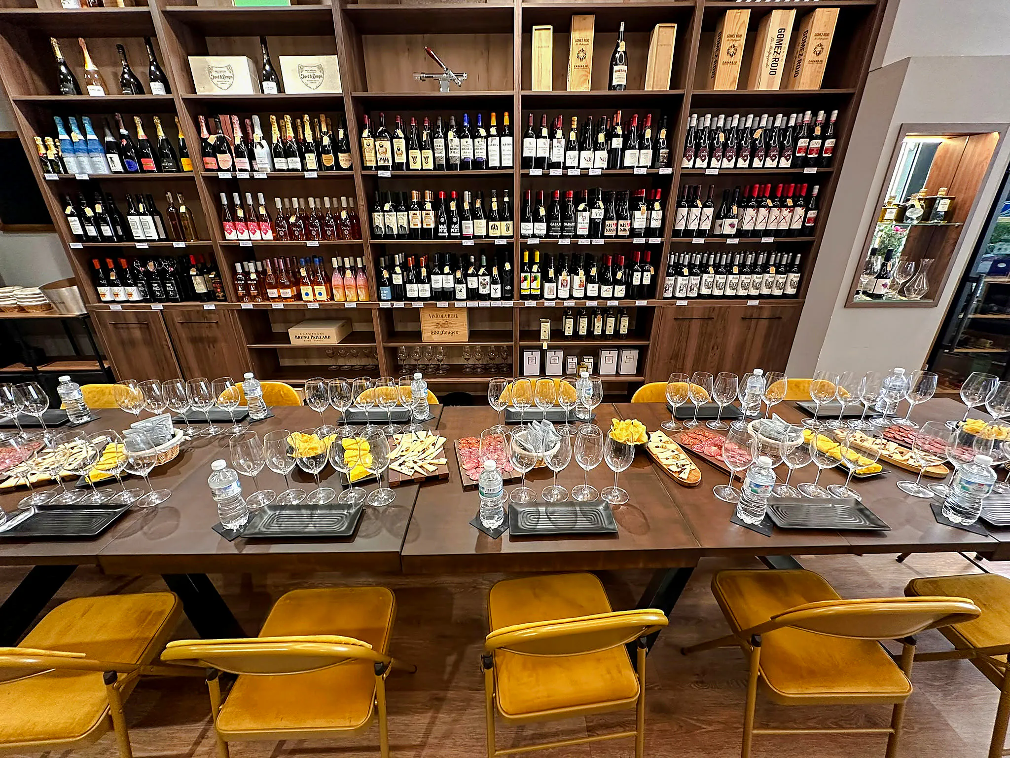 Málaga: Andalusian Wine Tasting with 5 Wines & Local Bites