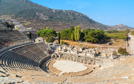 From Kusadasi Cruise Port: Ephesus, House of Virgin Mary & Artemis Small-Group Tour with Lunch