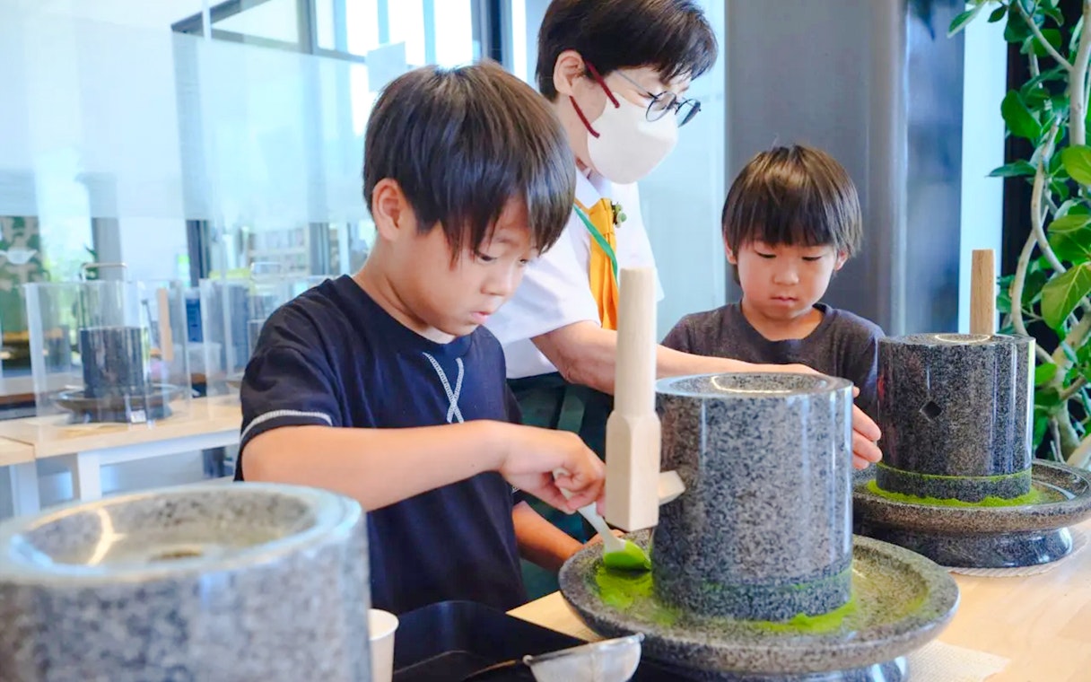 uji, kyoto: intrare la muzeul ceaiului cu o experiență matcha grind & brew-6