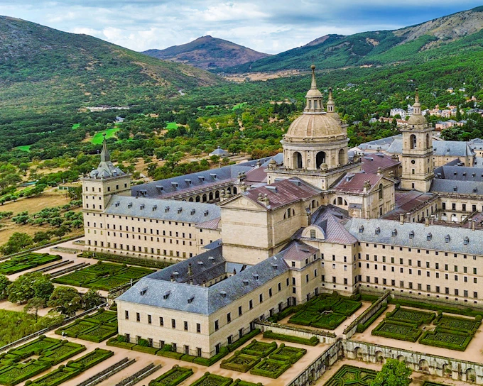 From Madrid: El Escorial, Valley of the Fallen, and Segovia Day Trip