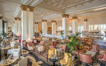 palazzo versace dubai: afternoon high tea at mosaico lounge-4