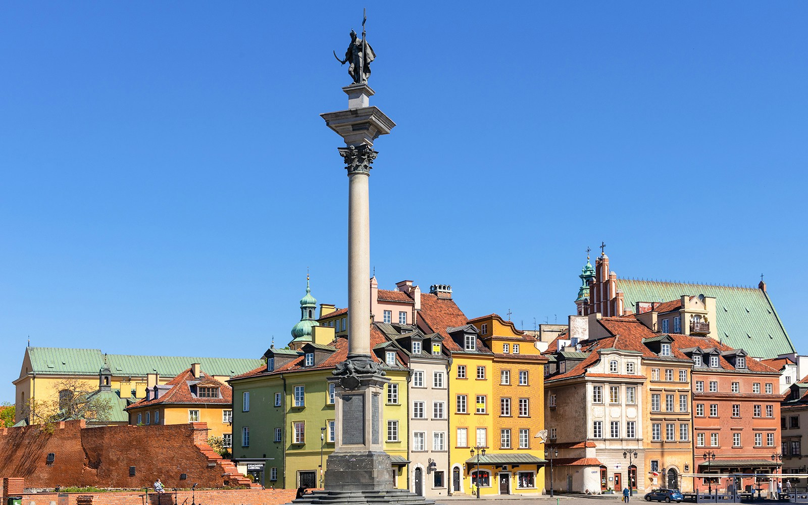 Panoramic view of Royal Castle Square - Plac Zamkowy - in Starowka Old Town with Sigismund III Waza Column