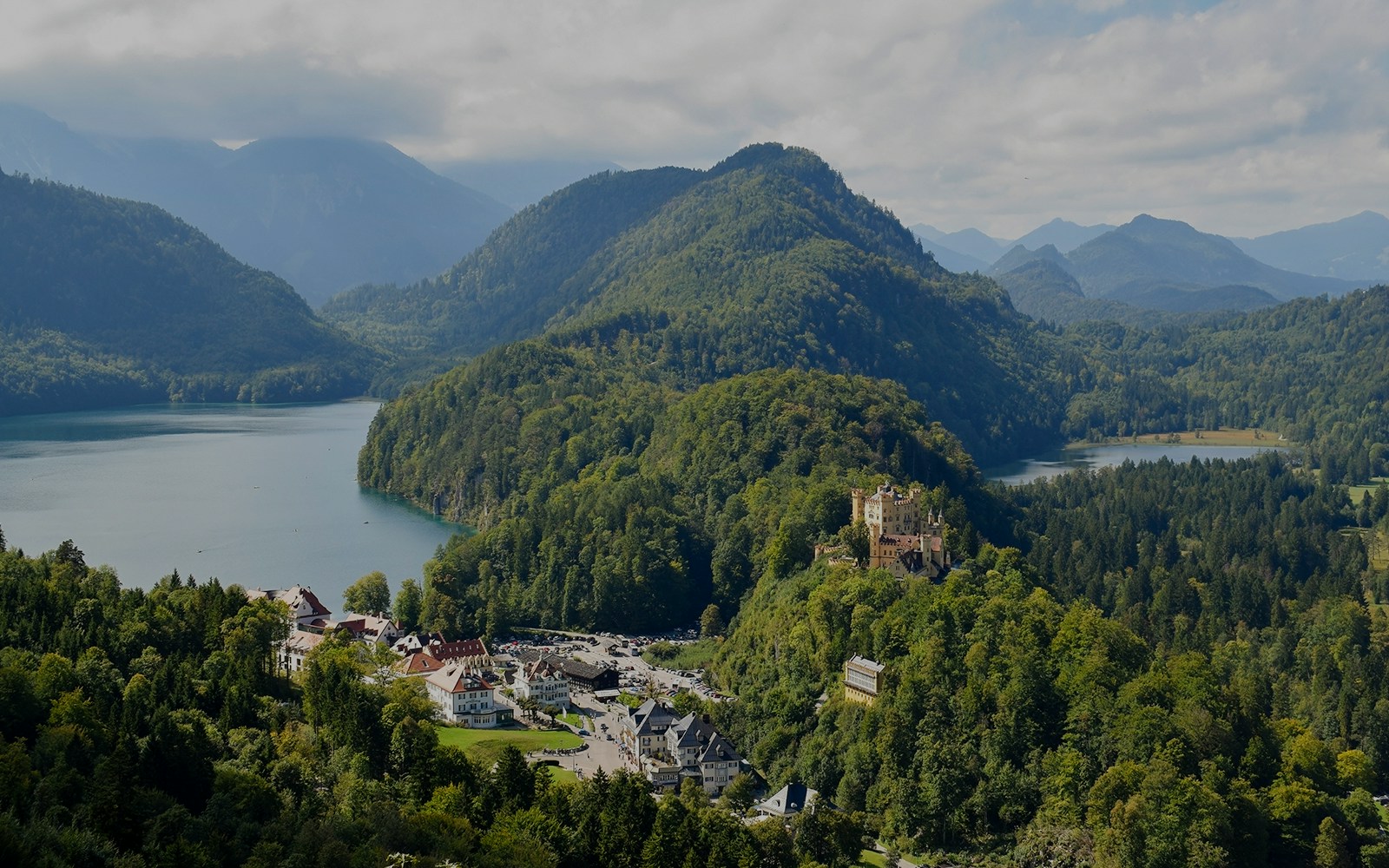 Neuschwanstein Castle photos