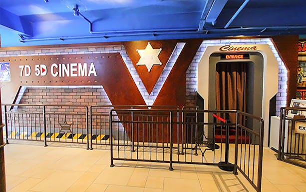 7D 5D cinema entrance with Wild West theme decor.