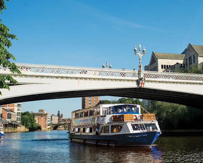 York: 45-Min Sightseeing Cruise