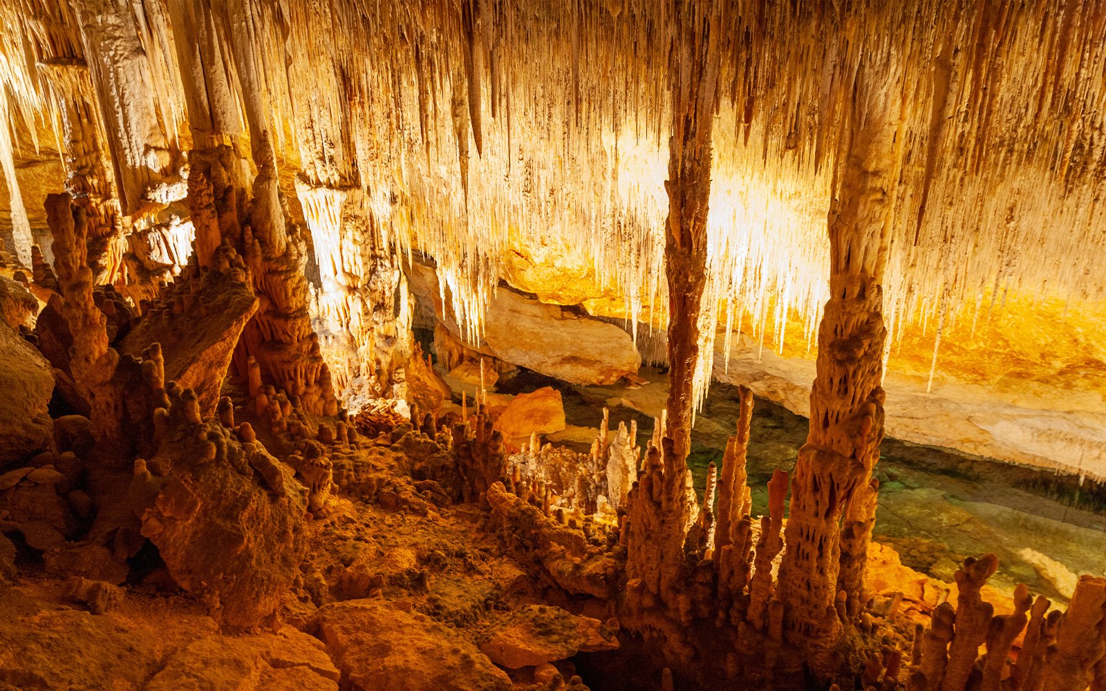 Golden Chamber - Drach caves