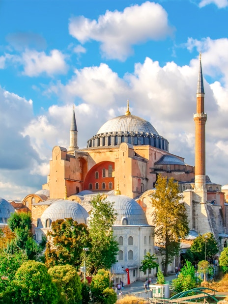 Hagia Sophia exterior with minarets and domes in Istanbul, Turkey.