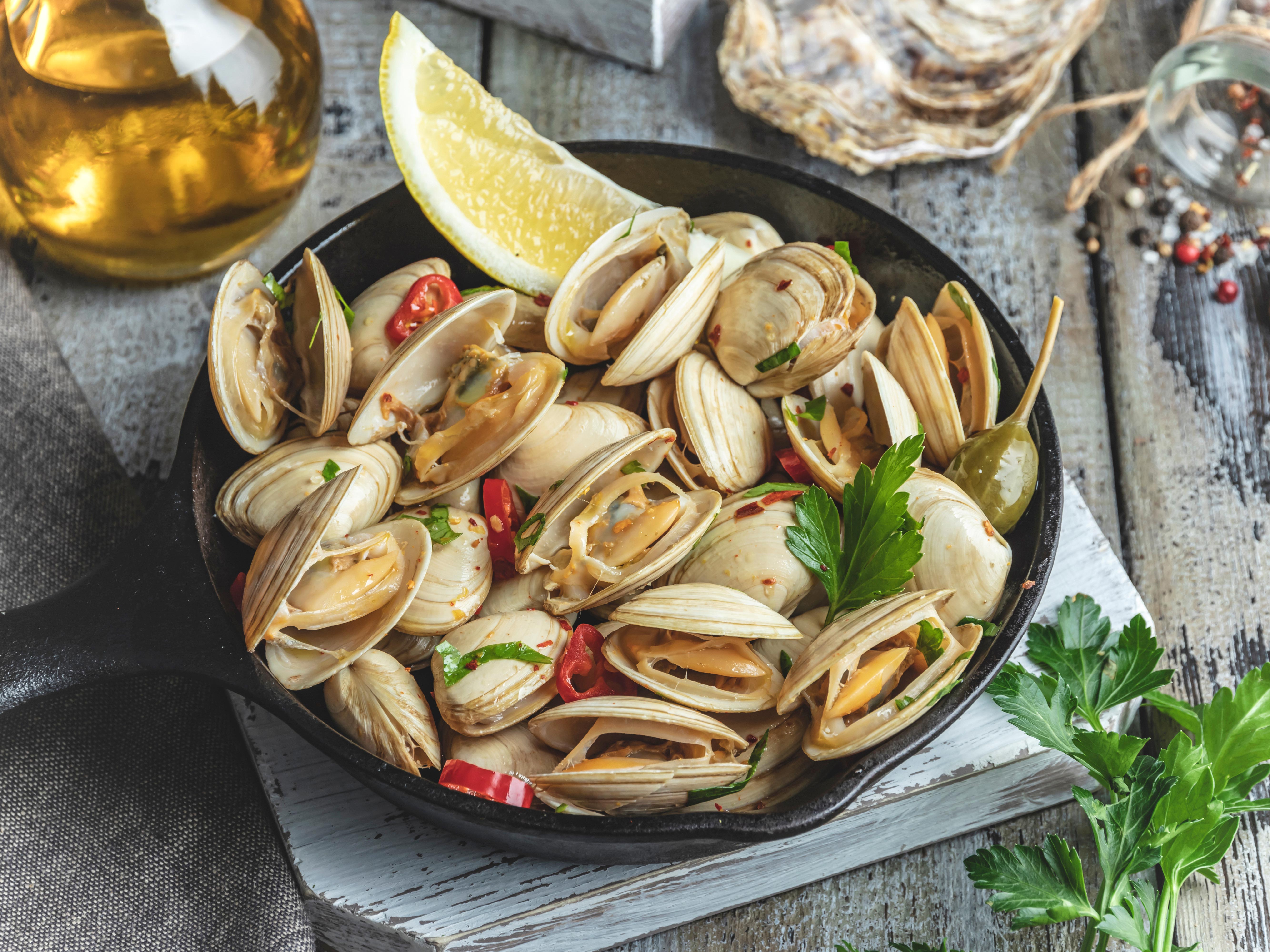 Mountain Breeze Bar & Restaurant