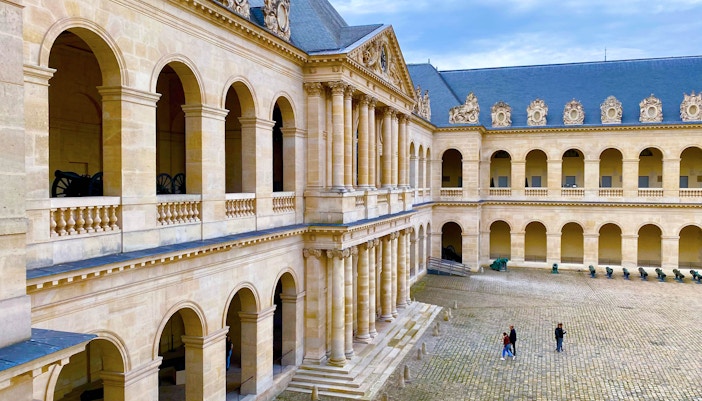 Main Courtyard - Les Invalides