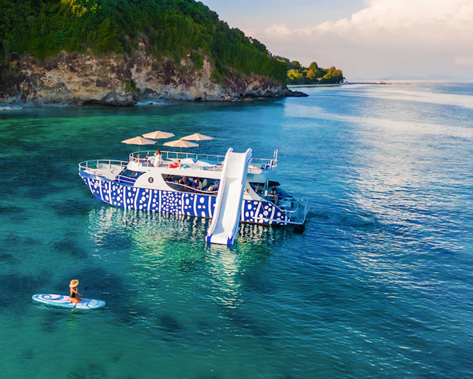 From Phuket: Phi Phi Island & Maya Bay Sunset Tour by Whale Shark Boat