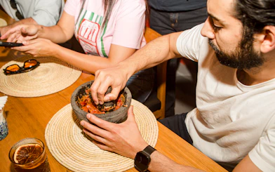 Mexico City Mercado de Jamaica Small-Group Food Tour with Salsa-Making Workshop