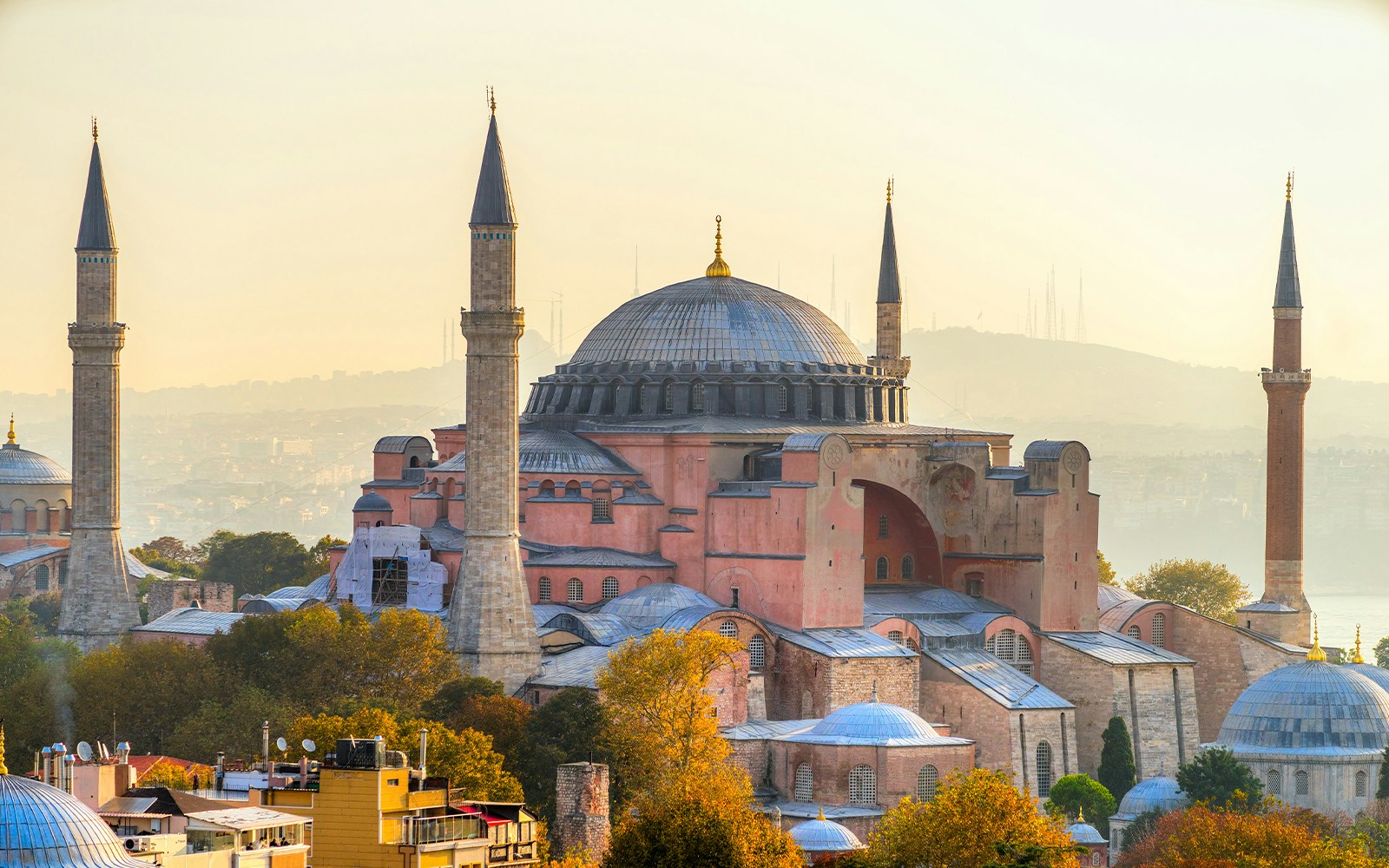 Explore the Majestic Hagia Sophia Dome in Istanbul