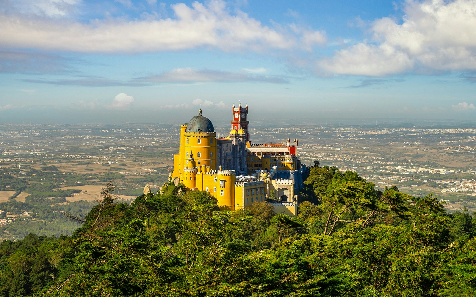 Panoramic views from the Queen’s Terrace